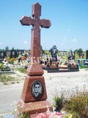 Гранитный крест K_729