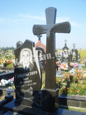 Гранитный крест K_732