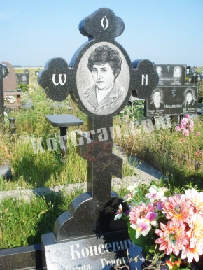 Гранитный крест K_737