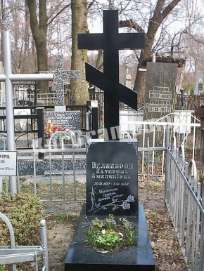 Гранитный крест K_757