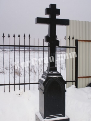Гранитный крест K_774