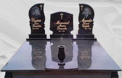 тройные памятники из гранита